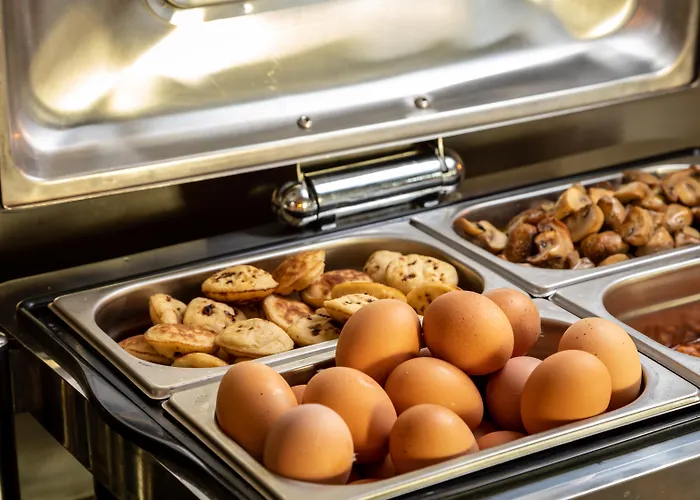 Urban LodgeAirport Hotel